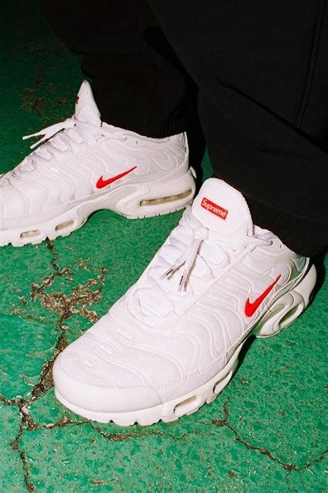 nike air max plus supreme white kaufen|Air Max supreme white shoes.